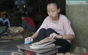 lá chuối Khô làm bánh gai Xứ Dừa