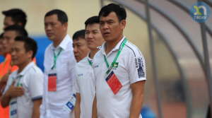 Ông: Nguyễn Huy Hoàng HLV trưởng clb bóng đá SLNA