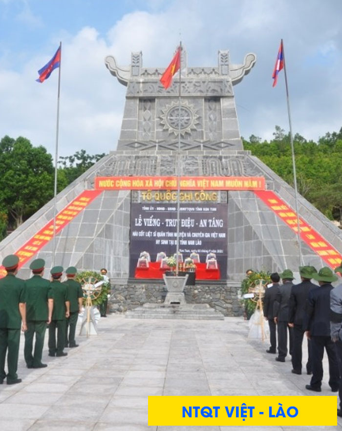 Nghĩa trang Việt - Lào